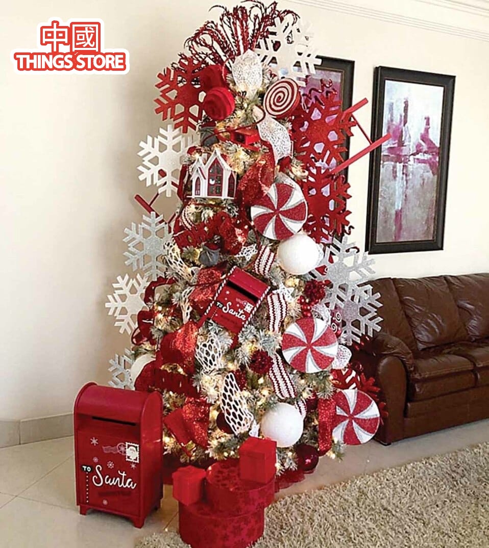 tallo de pino con santa