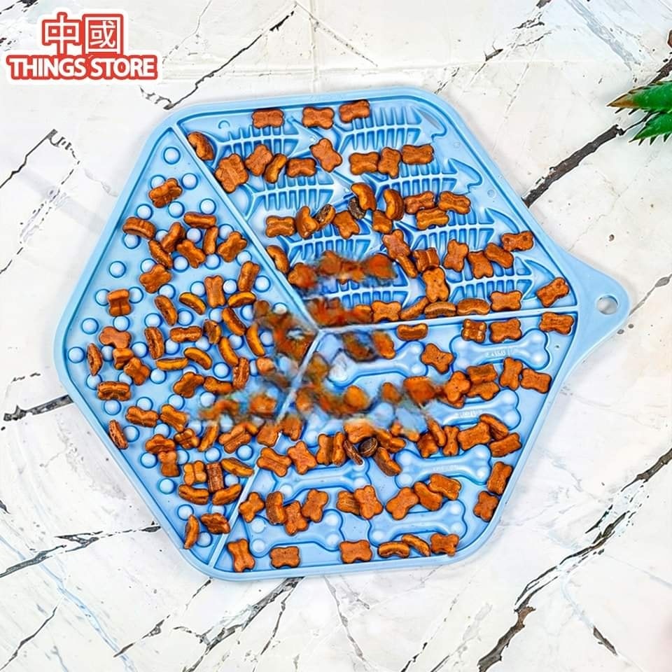 Plato interactivo para mascota