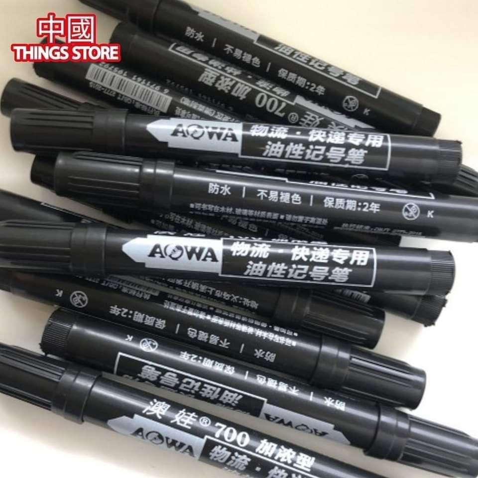 Caja de plumones permanentes