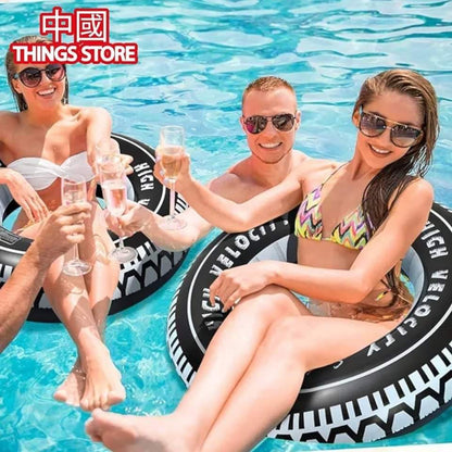 Salvavidas en forma de llanta