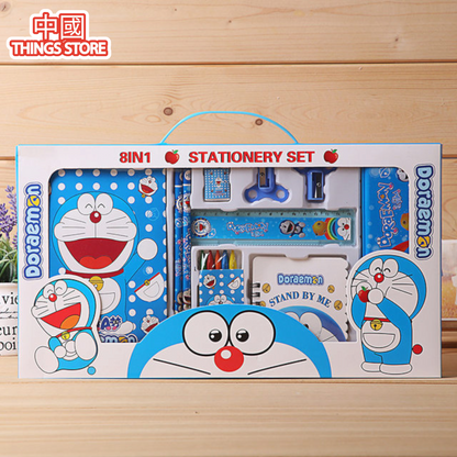 Set de papelería de personajes