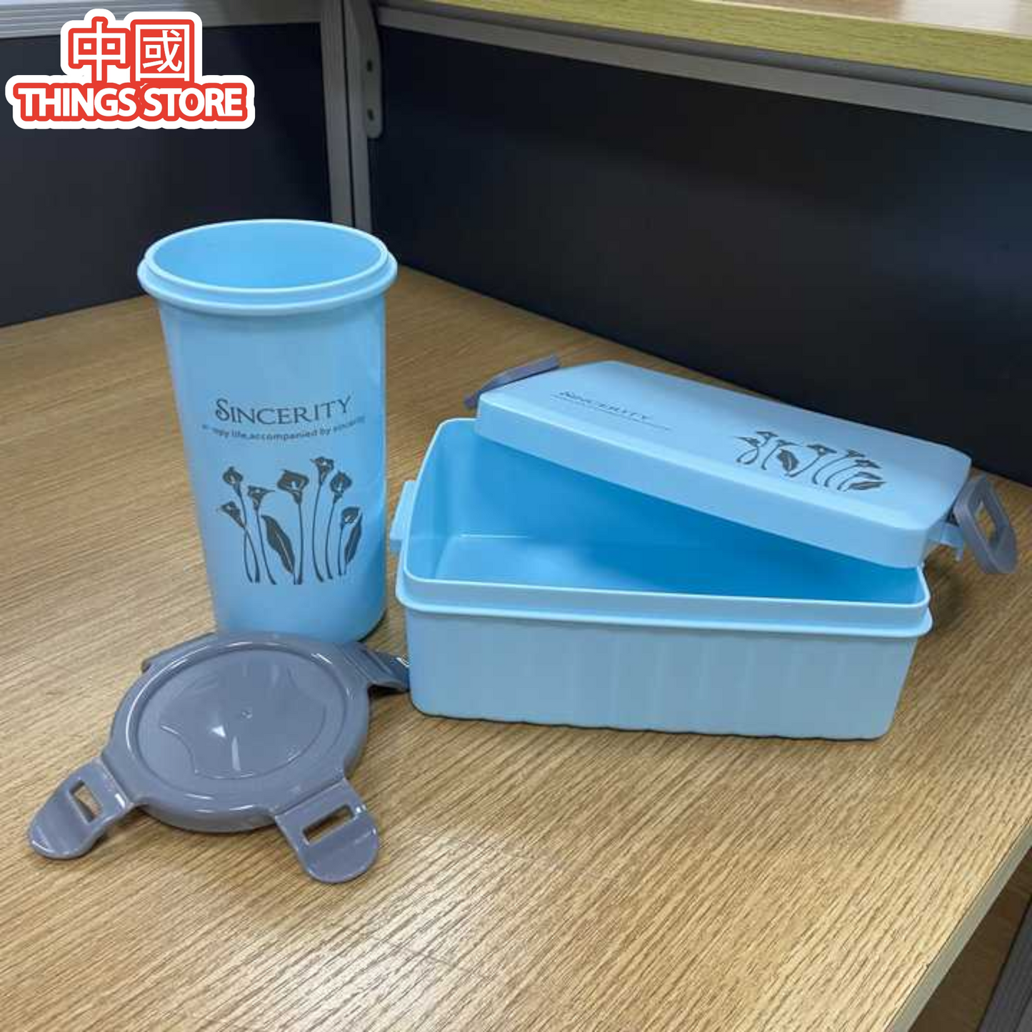 Juego tupper rectangular + vaso con tapadera con diseño de flores