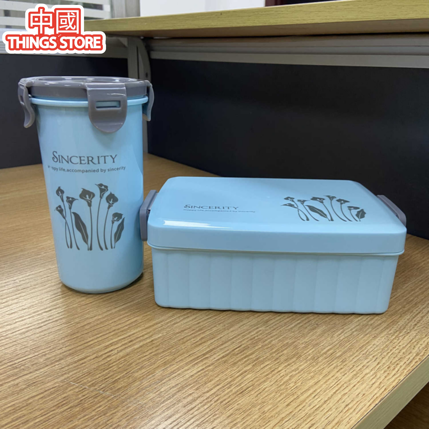 Juego tupper rectangular + vaso con tapadera con diseño de flores