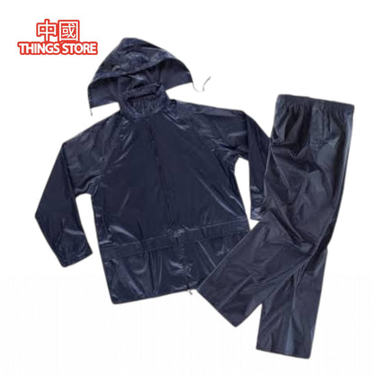 IMPERMEABLE CON PANTALON