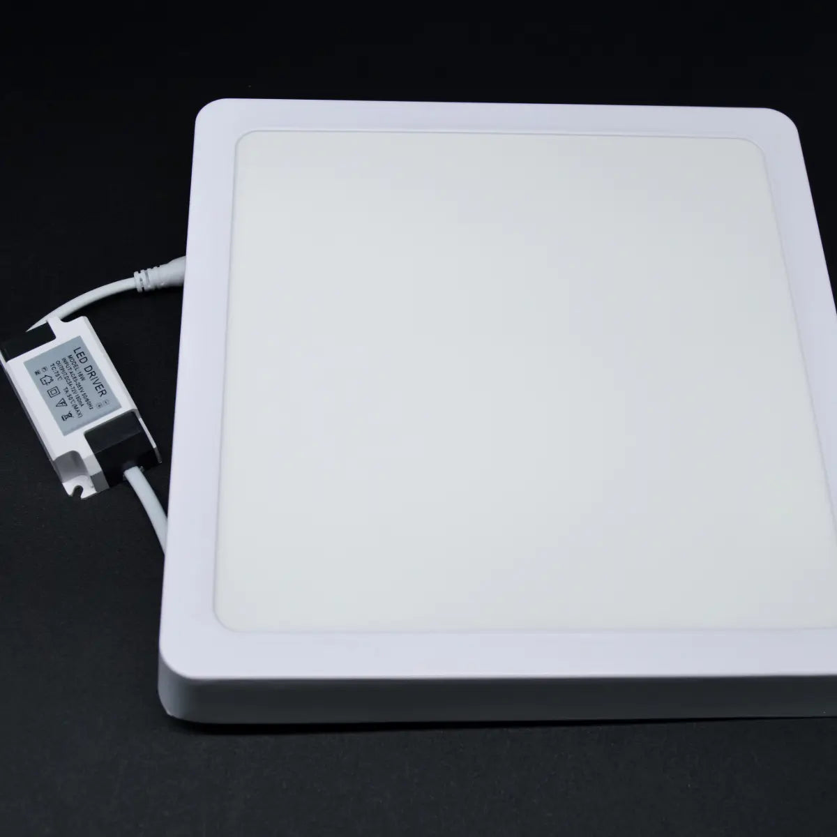 Panel cuadrado empotrable